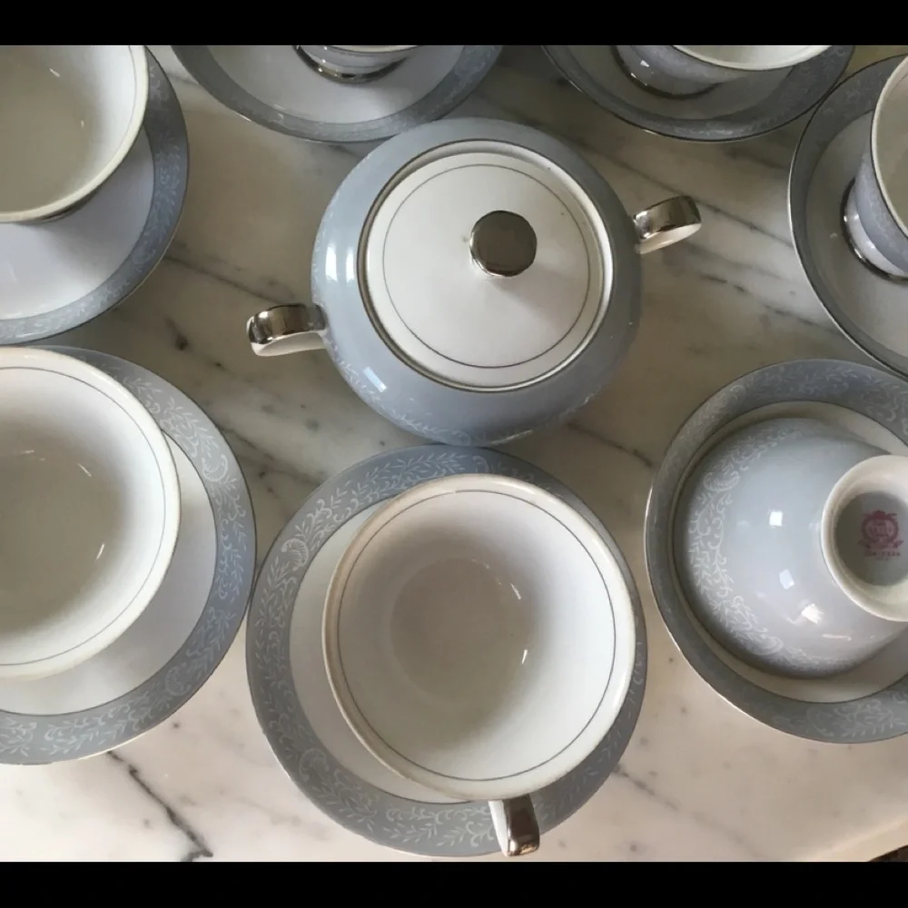 Vintage LUXURY 16‎ PIECES TEA ☕️ SET